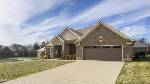 6408 Lovers Farm Trce, Louisville, KY 40291