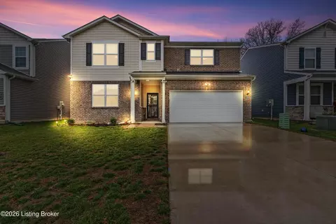 12038 Wooden Trace Dr, Louisville, KY 40229