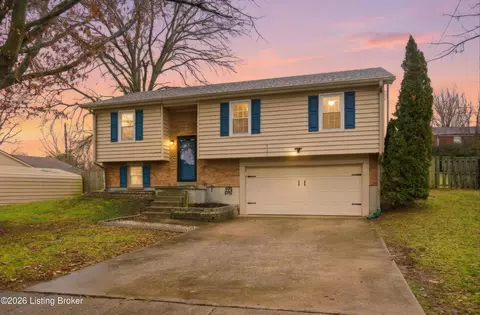 2226 Redbud Ln, Paris, KY 40361
