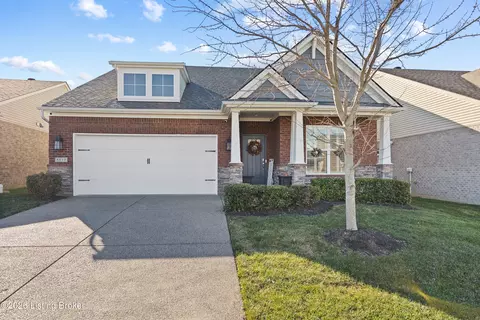8819 Sanctuary Ln, Louisville, KY 40291