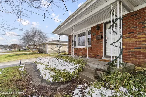 6714 Shareith Dr, Louisville, KY 40228