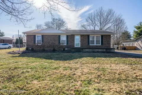 225 Adams Dr, Mount Washington, KY 40047