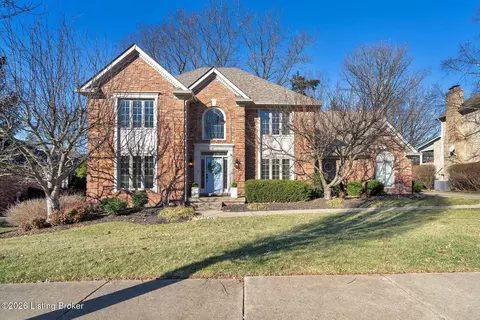 839 Lake Forest Pkwy, Louisville, KY 40245