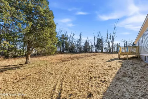 120 E Spring St, Radcliff, KY 40160 photo 7