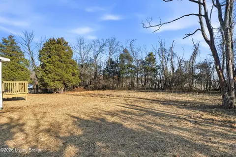 120 E Spring St, Radcliff, KY 40160 photo 8