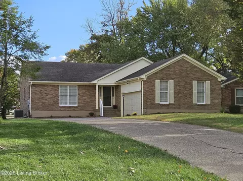 7204 Ben Franklin Ct, Louisville, KY 40214