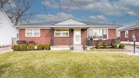 2613 Alva Dr, Louisville, KY 40216