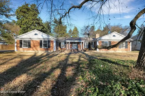 5842 Brittany Woods Cir, Louisville, KY 40222