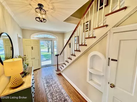 308 Covington Ave, Springfield, KY 40069 photo 5