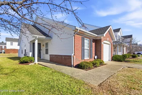 8411 Arbor Meadow Way, Louisville, KY 40228