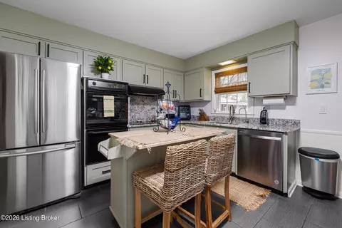 1618 Ormsby Ln, Louisville, KY 40222 photo 13