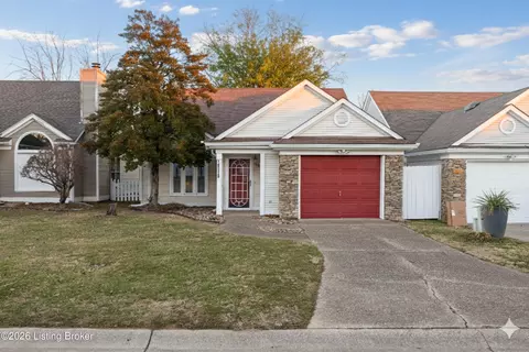 10529 Bay Pointe Ct, Louisville, KY 40241