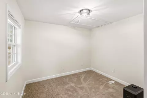 Bedroom - 960 Brownsboro Rd, Pendleton, KY 40055 photo 3 of 4
