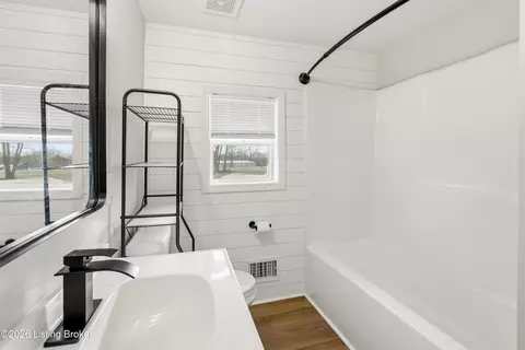 Bath - 960 Brownsboro Rd, Pendleton, KY 40055 photo 2 of 3