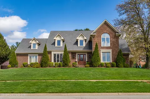 4629 Wolfcreek Pkwy, Louisville, KY 40241