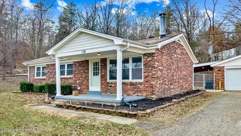 174 W Joyce Ln, Brooks, KY 40109 photo 3