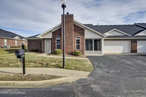 11330 Ridge Lake Dr, Louisville, KY 40272