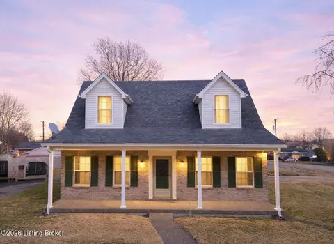 9921 Lancewood Rd, Louisville, KY 40229