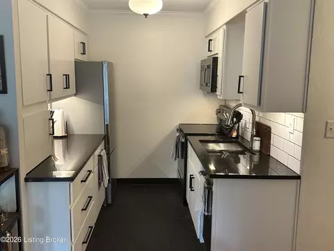 1718 Odaniel Ave #10, Louisville, KY 40213