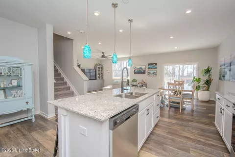 Kitchen - 6002 White Pine Ln, La Grange, KY 40031 photo 4 of 4