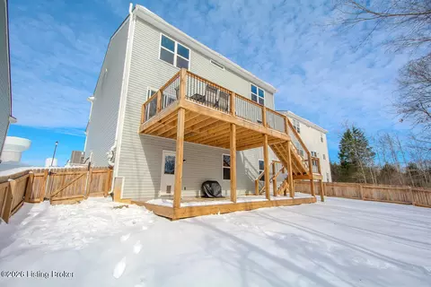 Exterior - 6002 White Pine Ln, La Grange, KY 40031 photo 7 of 9