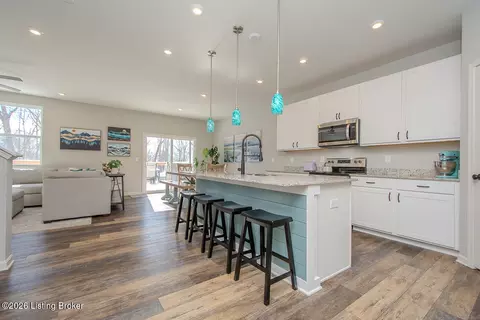 Kitchen - 6002 White Pine Ln, La Grange, KY 40031 photo 1 of 4