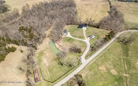 623 Borders Ln, Bardstown, KY 40004