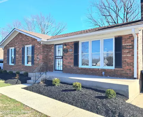 5013 Invicta Dr, Louisville, KY 40216