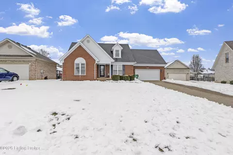 6105 Black Tie Ct, Louisville, KY 40258