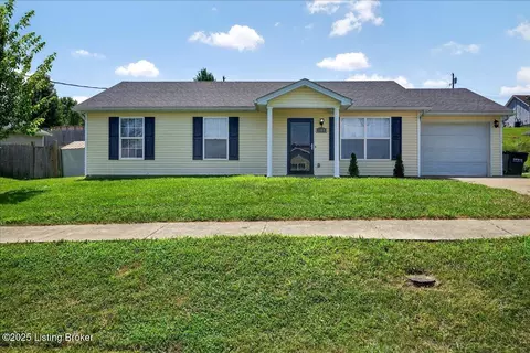 108 Derbyshire Ct, Radcliff, KY 40160