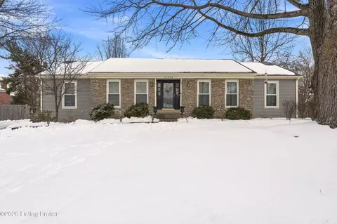 10506 Larkhall Ct, Louisville, KY 40223