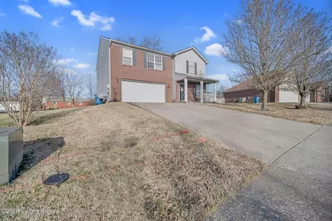 310 Tipperary Xing, Shelbyville, KY 40065