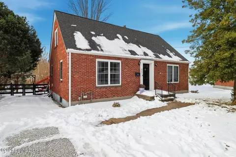 525 Fenwick Dr, New Albany, IN 47150