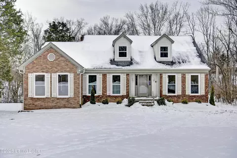1015 Benton Ridge Dr, Louisville, KY 40245