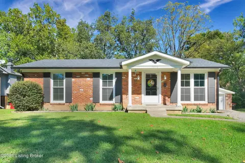 3213 Cabinwood Dr, Louisville, KY 40220
