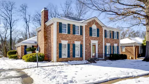 2002 Bainbridge Row Dr, Louisville, KY 40207