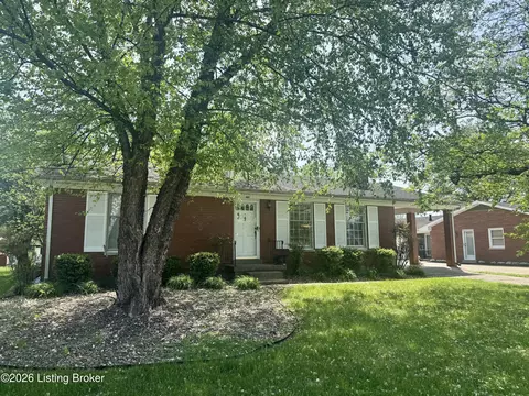 401 S 6th St, Bardstown, KY 40004