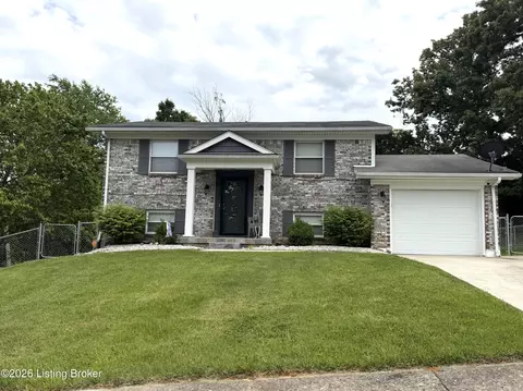 316 Indiana Trl, Radcliff, KY 40160