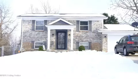 316 Indiana Trl, Radcliff, KY 40160