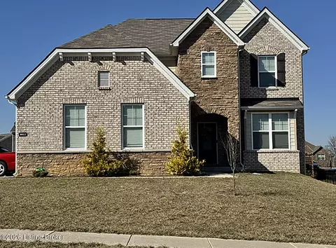 8013 Doe Trl, La Grange, KY 40031