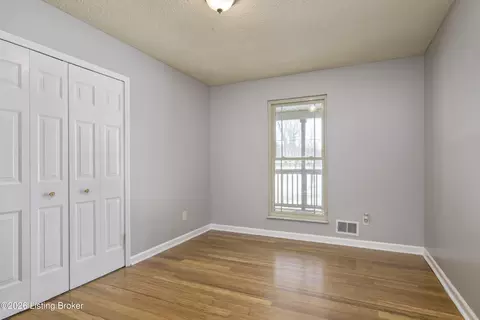 Bedroom - 8126 John Pectol Rd, Georgetown, IN 47122 photo 4 of 6