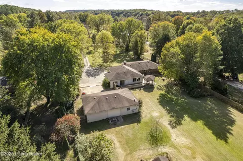 View/Area - 8126 John Pectol Rd, Georgetown, IN 47122 photo 3 of 3