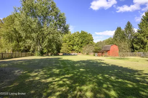 Exterior - 8126 John Pectol Rd, Georgetown, IN 47122 photo 13 of 14