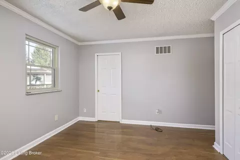 Bedroom - 8126 John Pectol Rd, Georgetown, IN 47122 photo 2 of 6