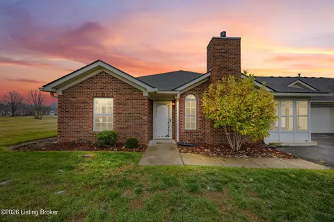 11403 Ridge Lake Dr, Louisville, KY 40272