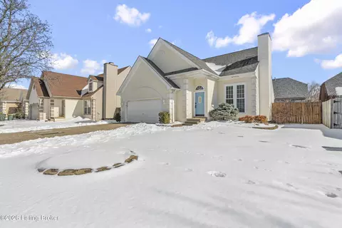 8806 Brittany Dr, Louisville, KY 40220