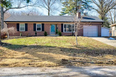 7404 Arapaho Dr, Louisville, KY 40214