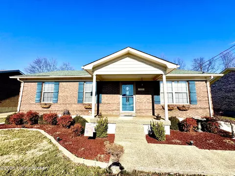302 Bucky Burton Dr, Louisville, KY 40229