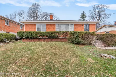 7710 Sierra Trl, Louisville, KY 40214