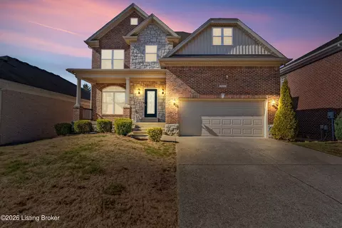 3918 Bristol Oaks Dr, Louisville, KY 40299